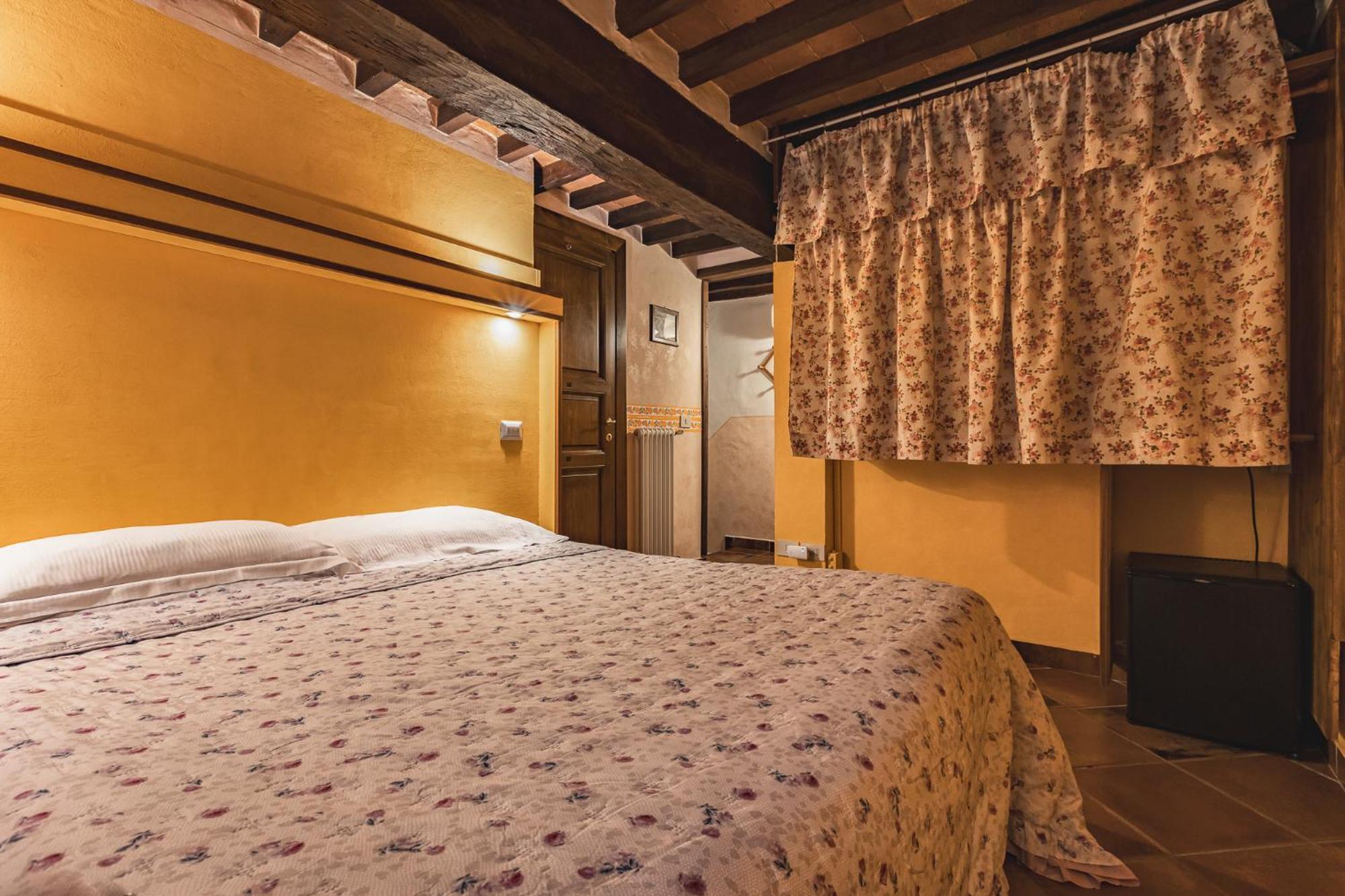 Meuble Evoe Bed and Breakfast Montepulciano Stazione Exteriör bild