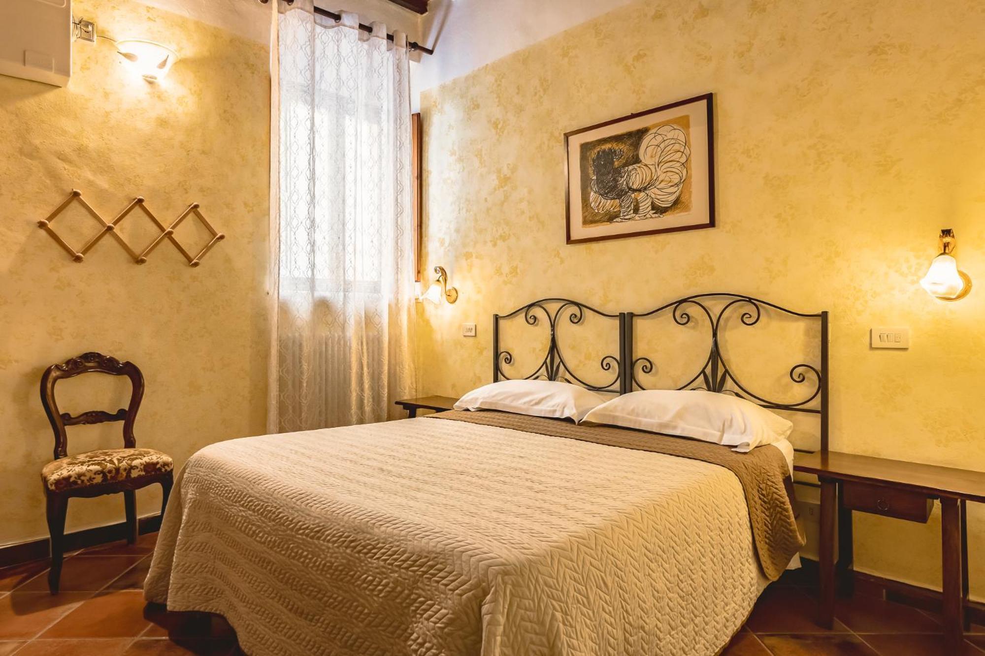 Meuble Evoe Bed and Breakfast Montepulciano Stazione Exteriör bild